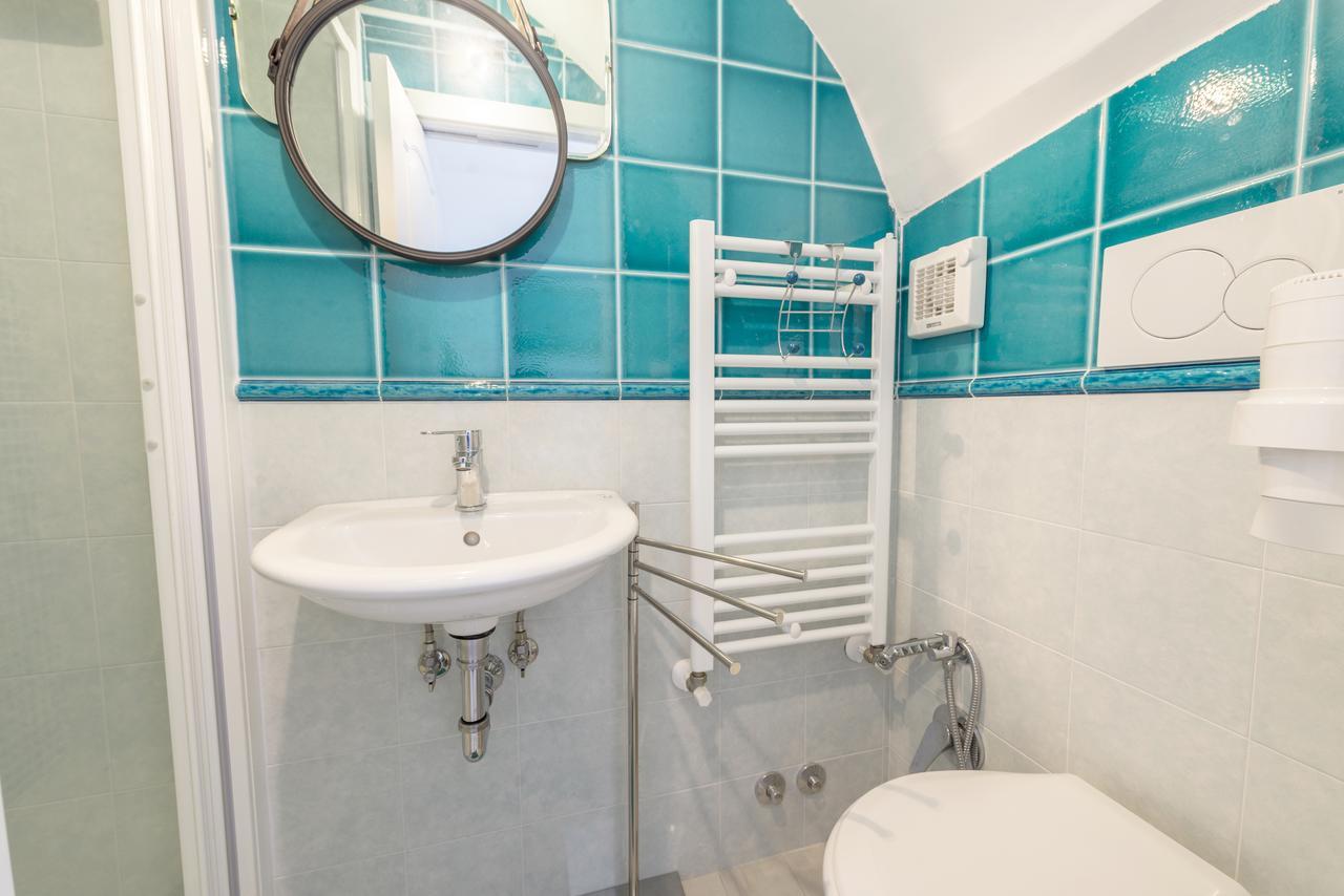 Villino Emanuele Bed & Breakfast Santa Marinella Dış mekan fotoğraf